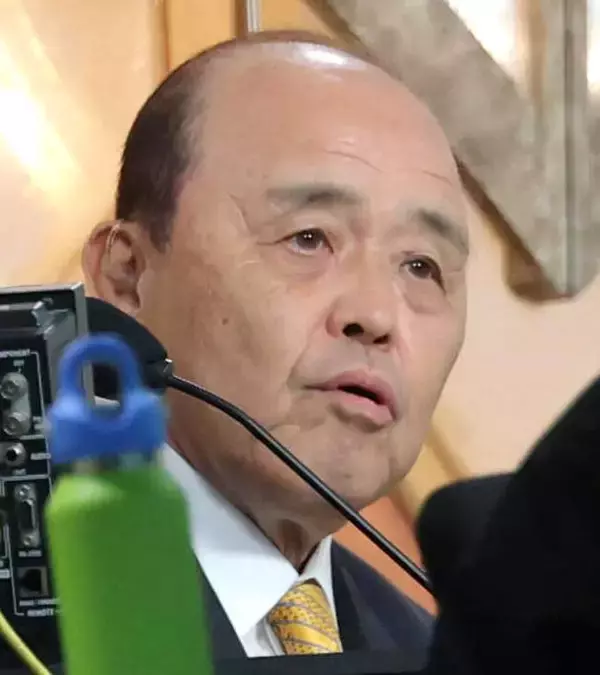 大相撲中継にゲスト出演の岡田彰布氏、野球の試合前に相撲中継を見ていた「今も阪神は後ろで映ってますよ」