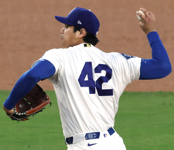 大谷翔平「変な感じはしたけど集中できた」５年ぶり“一刀流”で今季２勝目！６回１０奪三振　２日前右肩に死球も