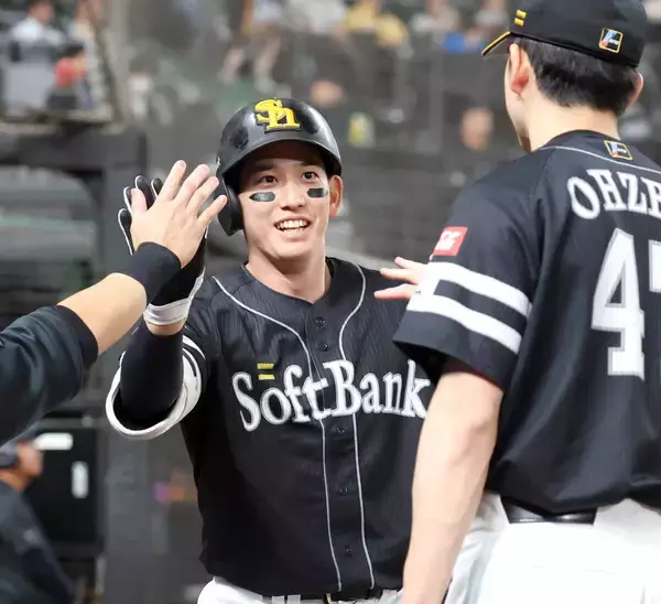 【ソフトバンク】栗原陵矢が自画自賛の先制４号ソロ「左のお尻を意識していい打ち方ができたと思います」３番復帰で期待に応える一撃