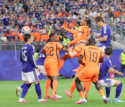 【Ｗ杯】森保ジャパン、オランダと２ー２の死闘ドロー発進... 初戦勝ち点ゲットで決勝Ｔ進出率１００％