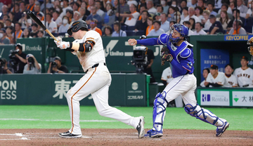 【巨人】あぁ首位陥落…橋上監督代行の打線組み換え＆２度の抗議も実らずリーグ戦再開は黒星発進…今季初「４番・岸田」弾もあと１点及ばず　竹丸も自身４連敗で６敗目