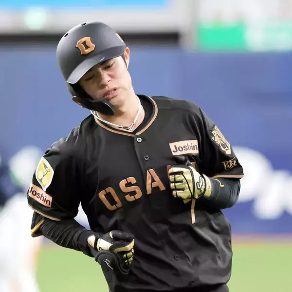 【阪神】中野拓夢、アクシデントか…４回の守備で途中交代　初回に右前打＆２回に超ファインプレーも