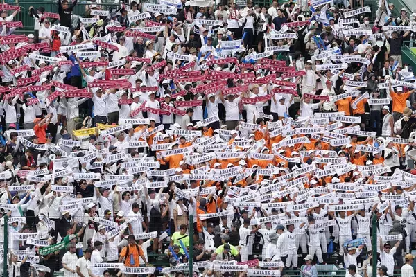 【甲子園】 熊本代表・有明　地元から１０００人超えの応援　初出場でのベスト４入りへ大声援　いきなり初回に２盗塁