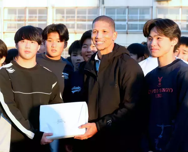 南ア代表マニー・リボックが招待カード授与　花園近鉄ライナーズ今季リーグ戦ホーム全試合で東大阪市の小中学生無料