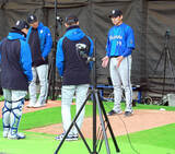 「【ＤｅＮＡ】山崎康晃が投球動作測定　球速４キロアップに「僕自身もちょっとビックリしています」」の画像1