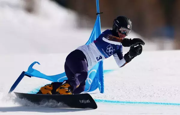 【五輪】スノボ女子パラレル大回転　金メダル候補の三木つばきは８強敗退　地元イタリア選手にわずか０秒０２差で競り負ける