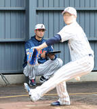 「「幼少期からすごく応援していたのでお会いできてすごくうれしかった」ダルビッシュ有が侍ジャパン宮崎合宿で松井秀喜氏と再会」の画像1