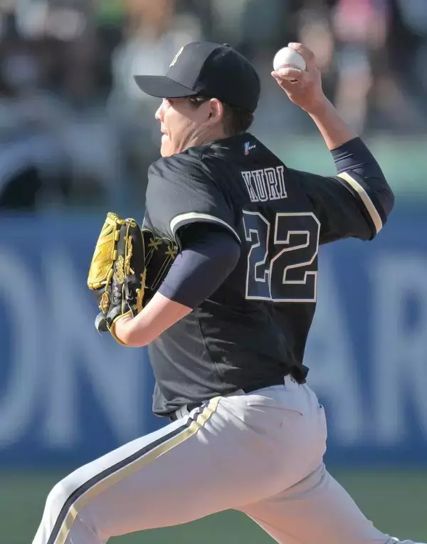 【オリックス】開幕投手候補の九里亜蓮が６回無失点　引退試合の川端慎吾と元チームメート・広岡大志は「恩返し」の適時打