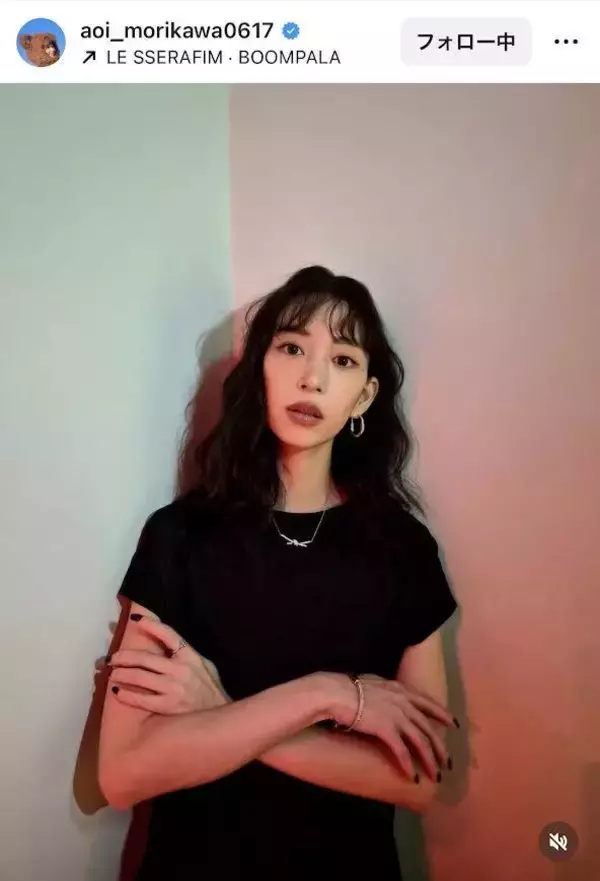 森川葵、艶やかな黒ドレス姿が「大人っぽくて綺麗」「たまらなく可愛い」「魅力的」Ｍー１王者の人気コンビと３ショットも披露