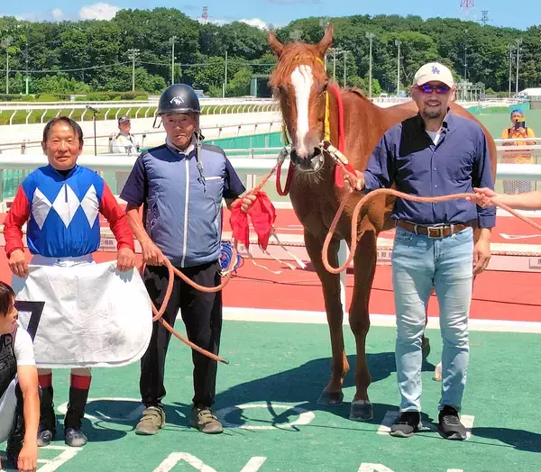 【園田６Ｒ・３歳以上Ｃ３】６７歳川原正一騎手が地方競馬史上最年長勝利騎手の記録を更新！