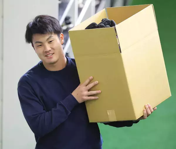 【巨人】現役ドラフトで日本ハムに移籍の菊地大稀がＧ球場で荷物整理　ある人からの連絡に「その言葉に恥じないように」