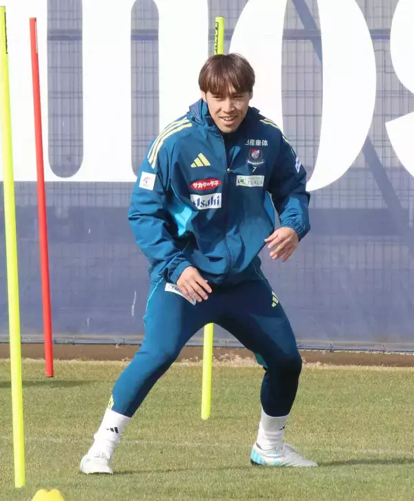 【Ｊ１百年構想リーグ】横浜ＦＭ遠野大弥「幸せをかみしめながらサッカーをやりたい」右アキレス腱断裂の大けが乗り越え２２６日ぶりの公式戦出場へ…６日開幕