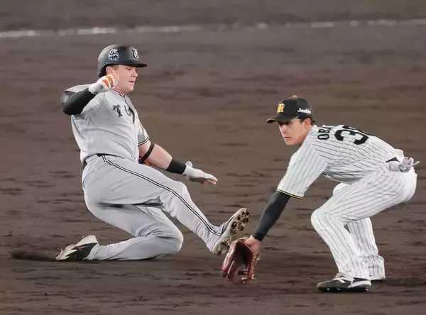 【巨人】ボビー・ダルベックが初猛打賞でサイクルにも王手！　前日の阿部監督の熱血指導が効果てきめん