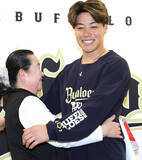 「【オリックス】麦谷祐介「ファンの皆さんがいるからこそ野球ができている」球団イベントで一般女性の前にサプライズ登場」の画像1