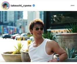 竹内涼真、腕の筋肉ムキムキなタンクトップ姿！こんがり焼け肌の近影に「ニヤニヤが…」「これはほれる」「カッコ良すぎ」