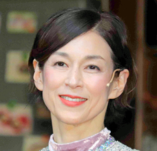 還暦を迎えた鈴木保奈美「自分へ誕生祝い」プレゼントが「ステキ」「カッコよすぎ」「オトナな女性」