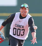 「【巨人】１軍に育成５位・知念大成ら異例の新人６人抜てき　若手新戦力も…合同自主トレ参加選手発表」の画像1