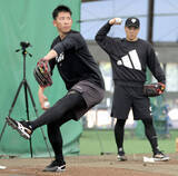 「【巨人】戸郷翔征が宮崎合同自主トレ初のブルペン入りで計２０球」の画像1