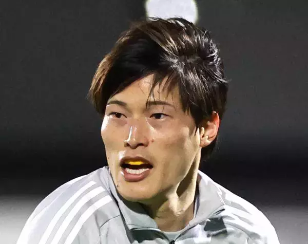 バーミンガム・古橋亨梧、肩の手術で今季絶望　指揮官が明かす「先延ばしにしていた継続的なこと」