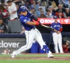 岡本和真が投手・大谷翔平との公式戦初対決へ　ドジャース戦で「５番・三塁」　前日は山本由伸から二塁打