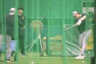 【巨人】阿部監督「打ち方は悪くない。待ち方」もがく４番ダルベックに熱血指導　中止の時間を有効利用
