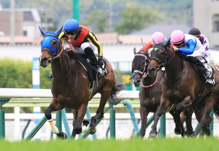 衝撃のレコード圧勝を飾った遅咲き牝馬にネット驚がく「エリ女やろなぁ」「ヤバいタイム」　マリアイリダータが３連勝