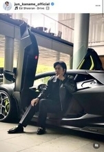 要潤×高級外車にネット仰天「隣に乗りたい」「かっよこすぎる、、、」「そのまま迎えに来てほしいです」