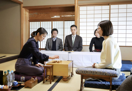 福間香奈女流名人と西山朋佳女流二冠が出雲入り＆検分　対局場レイアウト変更に感謝　女流名人戦１７日開幕