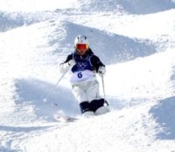 【五輪】モーグル女子の冨高日向子が悔し涙の４位、３位選手と同じ７８・００も、ターン点わずか０・２及ばず…里谷多英以来日本女子同種目２人目の快挙届かず