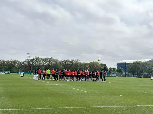 ５連敗中の浦和　鹿島戦に向けて負傷者が復帰へ前進　宮本優太、小森飛絢らが全体練習に合流