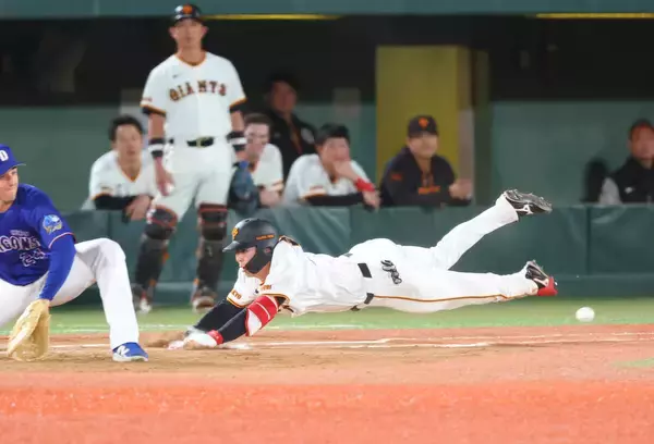 【巨人】阿部監督からドラ５・小浜佑斗へ「スタートから行くぞ！」　負傷泉口の代役遊撃スタメン→ヘッスラ初安打から逆転演出