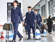 【Ｗ杯】日本代表が帰国「お疲れさま～！」「ありがとう」成田空港にファン５００人集結　中村敬斗、佐野海舟、上田綺世らに無数のフラッシュ