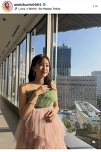 菊地亜美、美肩＆デコルテあらわ！ふんわりドレス姿にうっとり「すごく素敵〜めちゃくちゃ可愛い」「とってもお似合いです」