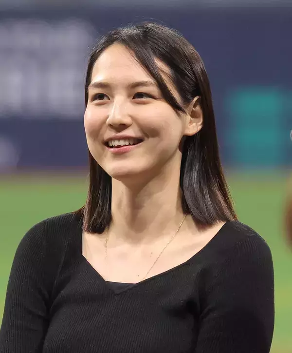 真美子さんが現れた！「久しぶりに見た」２人目産んで「大谷のお母様に似てきた」「育児大変そう」「前髪！」