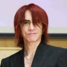 「ＬＵＮＡ　ＳＥＡ」ＳＵＧＩＺＯ、車でバイクと接触事故　２３日のライブ延期を発表