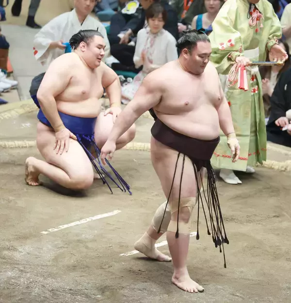 朝乃山、豪快な上手投げで５勝目「いい攻めができた」