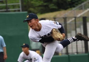 【高校野球】北海が４連覇逃す…クラークに敗れ準々決勝敗退…草開道澄の２ラン、小野寺泰星の適時打で追いつくも９回勝ち越し許す