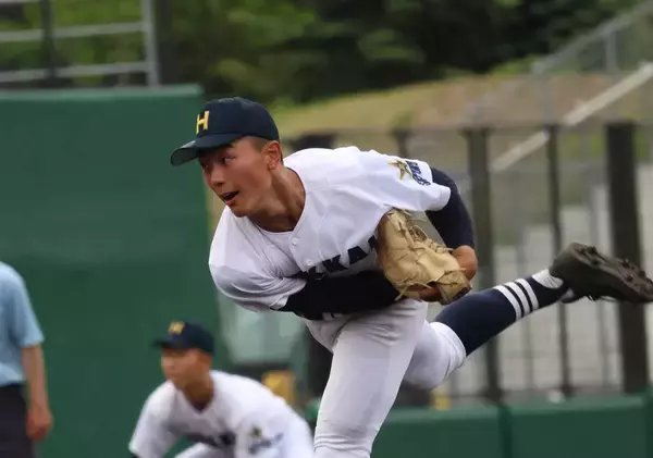 【高校野球】北海が４連覇逃す…クラークに敗れ準々決勝敗退…草開道澄の２ラン、小野寺泰星の適時打で追いつくも９回勝ち越し許す