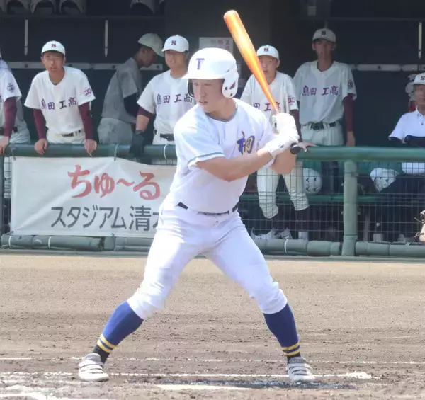 【高校野球】桐陽が５点差大逆転で８強入り　体重増でパンチ力アップ・近藤虎次郎が決勝二塁打含む３安打…静岡大会