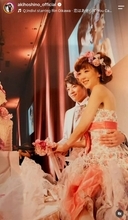 ほしのあき　１３歳年下夫・三浦皇成騎手とラブラブ！「美男美女すぎ」１６年目の結婚記念日…２ショット披露