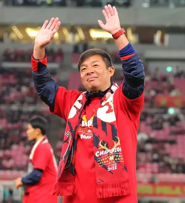 鹿島指揮官「鬼さん」の素顔と情熱…高い要求、でも崩れない信頼関係　来季も指揮、単身赴任生活はまだまだ続く