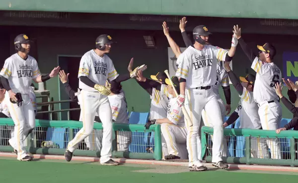 【ソフトバンク】侍ジャパンに６投手リレーで完封勝利　秋広優人にもダメ押し３ラン飛び出す