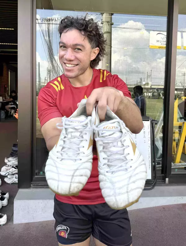 【ラグビー】Ｘで８万「いいね」　東京ＳＧのプニヴァイ、風呂場で磨いたシューズを母国へ寄付　原体験は「自分のいとこや、当時のチームメートには…」