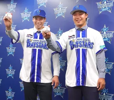 【ＤｅＮＡ】尾形崇斗と井上朋也が鷹から新加入　木村球団社長「非常にワクワクする二人が加入してくれた」…入団会見