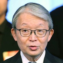 【巨人】山口オーナー「深くおわび」阿部慎之助前監督の辞任受け謝罪　橋上監督代行は「最後まで」
