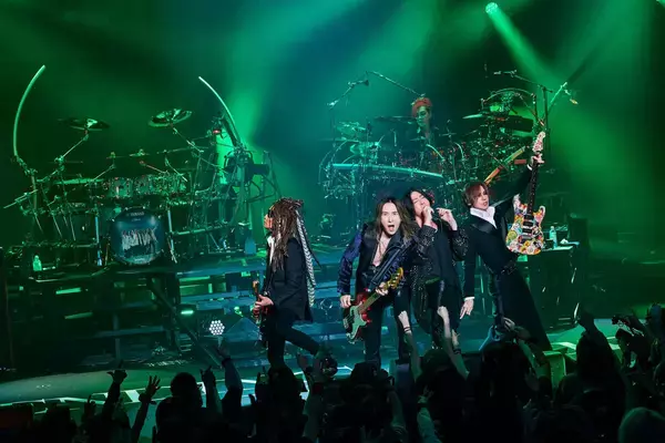 ＬＵＮＡ　ＳＥＡ　真矢さん死去以降初のツアー開幕　ステージにはドラムセット、特大の「真矢」コール　１４００人の前で全１６曲披露