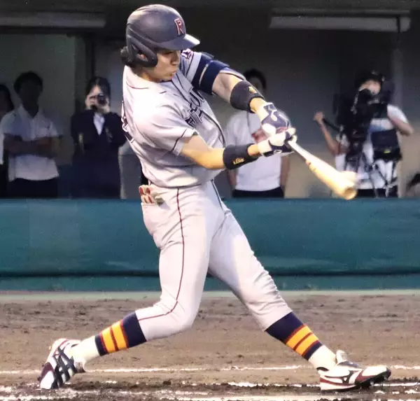 【大学野球】立命大・西野啓也、逆転で首位打者！トップに並ぶも監督の交代打診を断り「後悔したくなかった」と単独で…関西学生リーグ