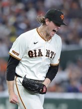 巨人・ウィットリー、いつもと違った試合中の“ある工夫”　試合後には憧れ初体験にうっとり　８回２死まで無安打快投「うれしい気持ちが一番」