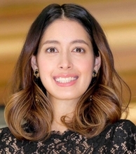 夫は「１０歳年上」お寺の住職！４３歳・森泉　長女の最新ショット「美人さん」「可愛らしい」出産から８年