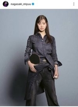 「女優かと」「モデル」「綺麗すぎる」アスリートの激変モデル姿！「ギャップすごい」卓球・長﨑美柚に騒然